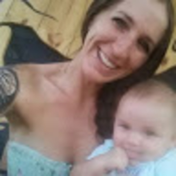 Meet your Posher, Hilary - Picture 1 of 1